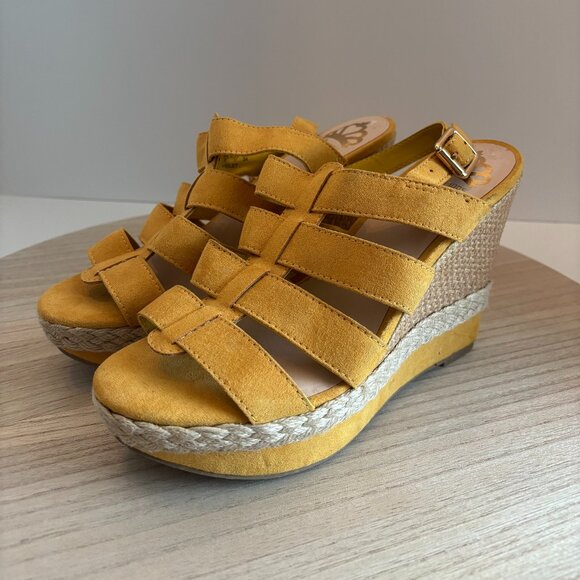 Fergalicious Violet Yellow Wedge Sandals Women’s Size 7 - Picture 1 of 9